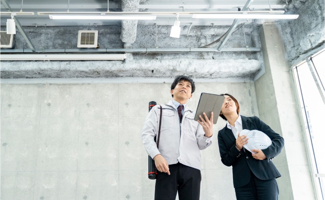 幅広い内装工事を承っている様子